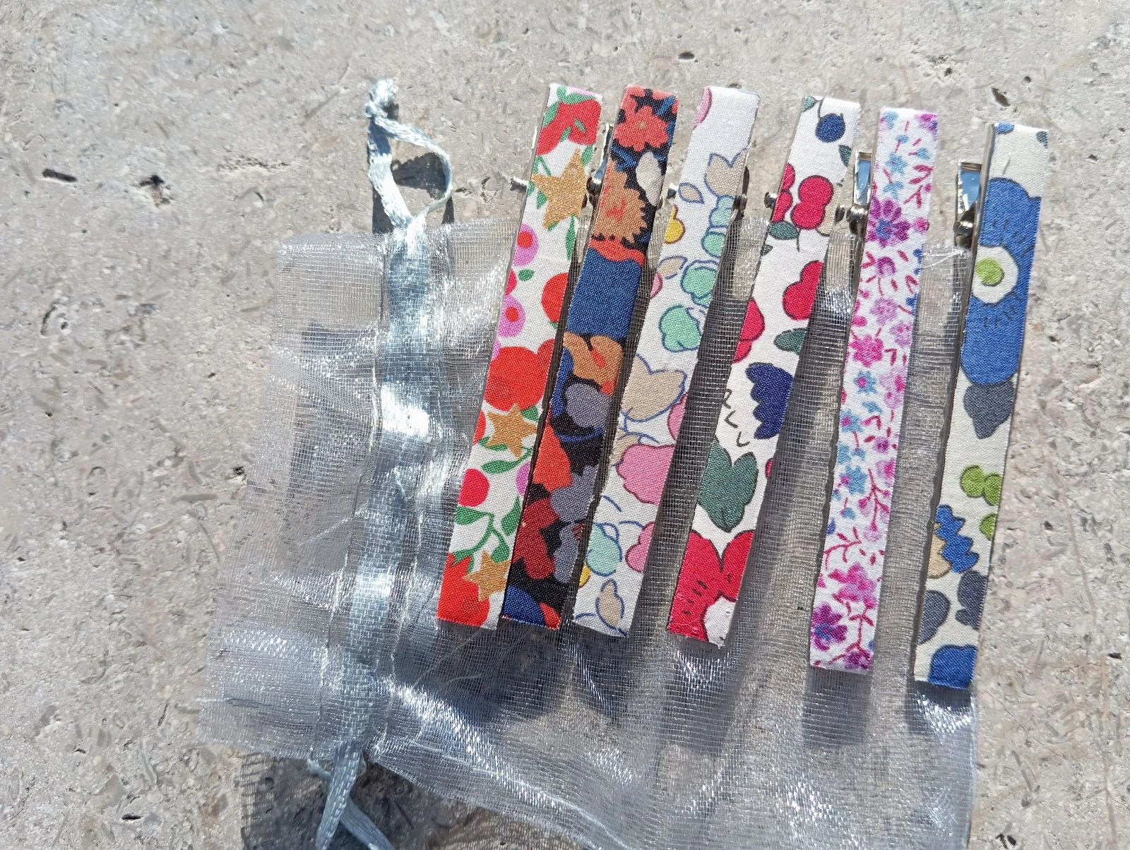 Lot de barrettes liberty dans leur sachet 